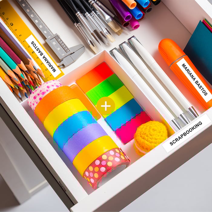 Organização de gavetas com a rotuladora Brother